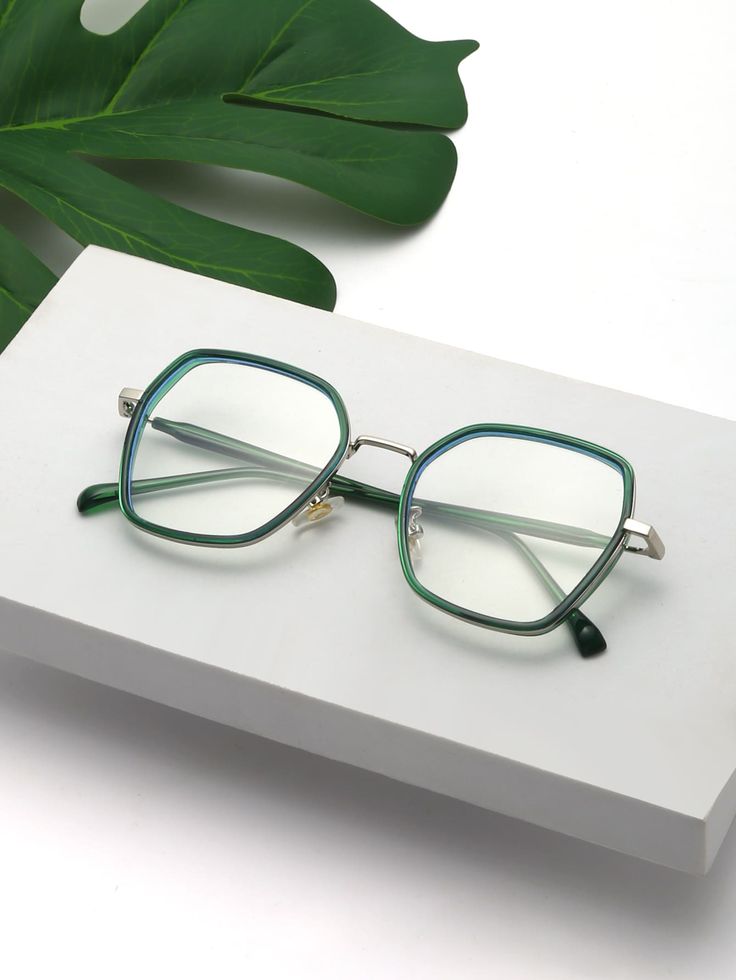 Lens Lounge glasses collection